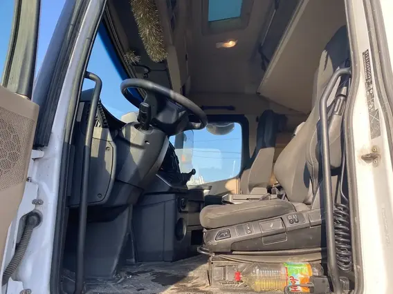 Седельный тягач Mercedes-Benz Actros 2023 года б/у фото 10