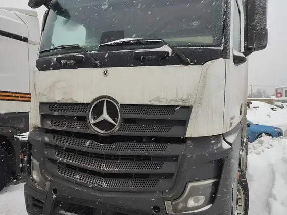 Седельный тягач Mercedes-Benz Actros 2023 года б/у фото 2