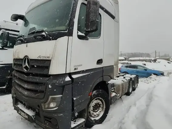 Седельный тягач Mercedes-Benz Actros 2023 года б/у фото 3