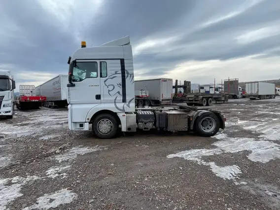 Седельный тягач SITRAK c7h 2023 года б/у фото 4