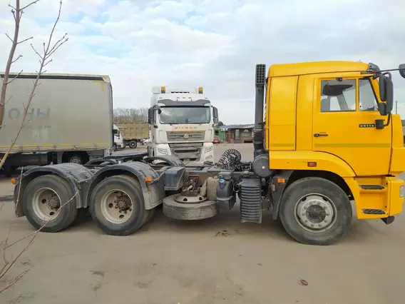 Седельный тягач Камаз 65116 2022 года б/у фото 8