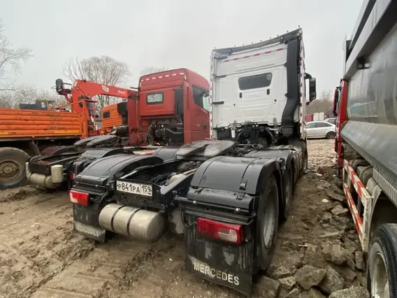 Седельный тягач Mercedes-Benz Actros 2023 года б/у фото 4