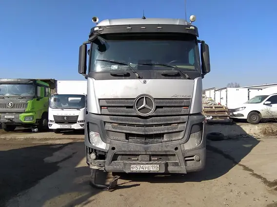 Седельный тягач Mercedes-Benz Actros 2022 года б/у фото 3