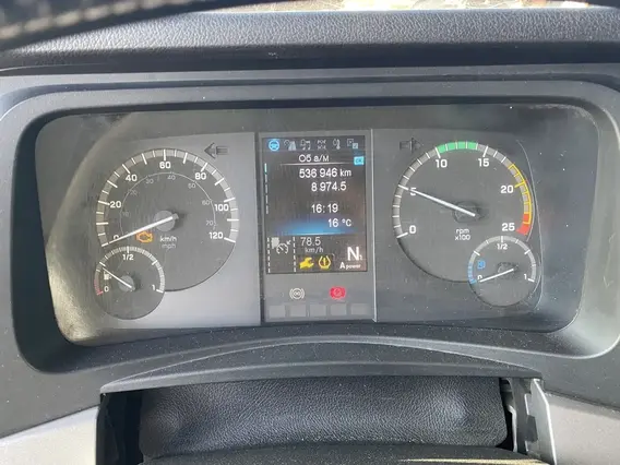 Седельный тягач Mercedes-Benz Actros 2022 года б/у фото 16