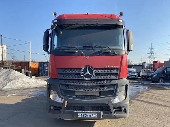 Седельный тягач Mercedes-Benz Actros 2022 года б/у фото 3