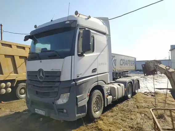 Седельный тягач Mercedes-Benz Actros 2022 года б/у фото 2