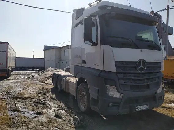 Седельный тягач Mercedes-Benz Actros 2022 года б/у фото 4