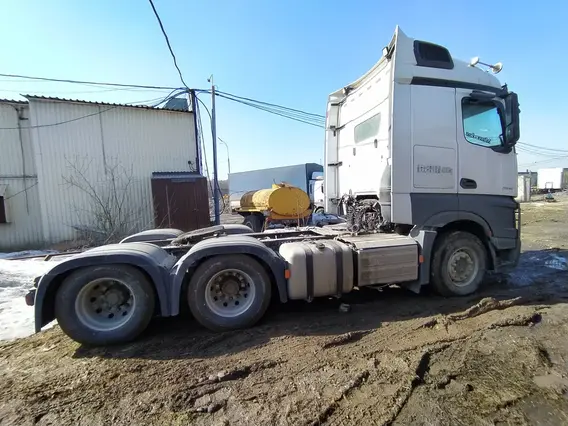 Седельный тягач Mercedes-Benz Actros 2022 года б/у фото 5