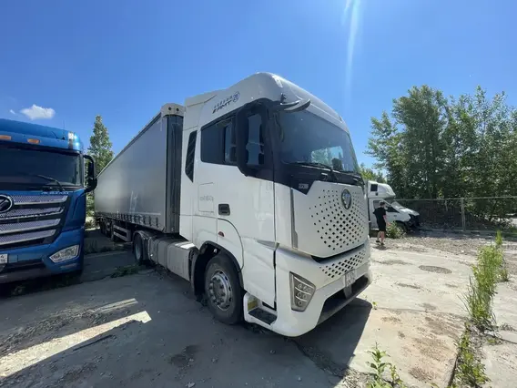 Седельный тягач Foton Auman EST A 2023 года б/у фото 4