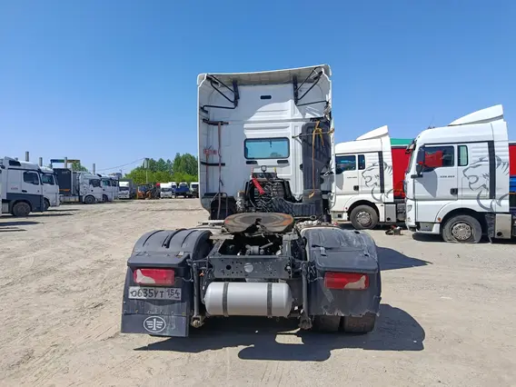 Седельный тягач FAW J7 2023 года б/у фото 7
