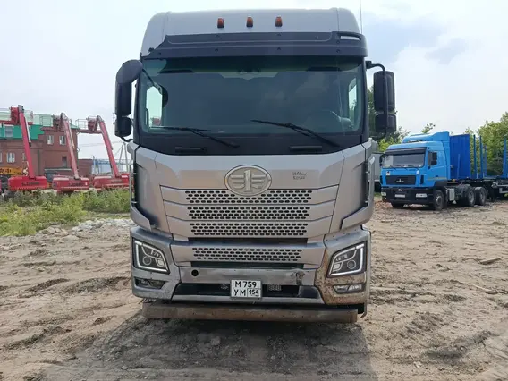 Седельный тягач FAW JH6 2023 года б/у фото 3