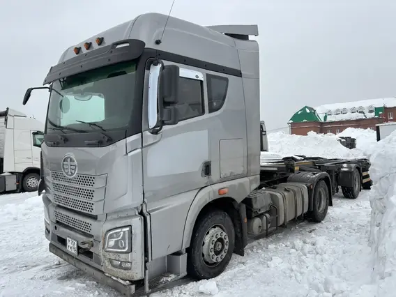 Седельный тягач FAW JH6 2023 года б/у фото 3