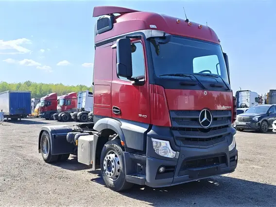 Седельный тягач Mercedes-Benz Actros 2022 года б/у