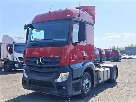 Седельный тягач Mercedes-Benz Actros 2022 года б/у