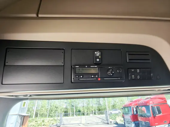 Седельный тягач Mercedes-Benz Actros 2021 года б/у фото 14