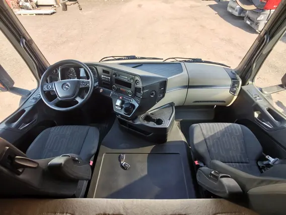 Седельный тягач Mercedes-Benz Actros 2021 года б/у фото 19