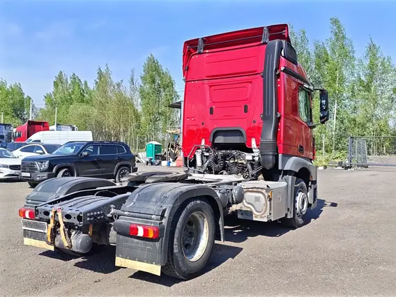 Седельный тягач Mercedes-Benz Actros 2022 года б/у фото 8