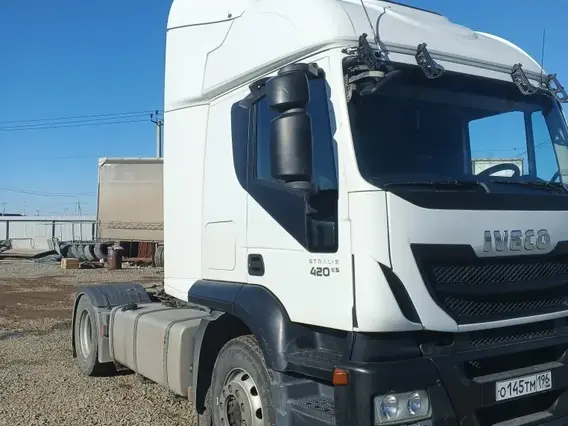 Седельный тягач IVECO Stralis 2016 года б/у