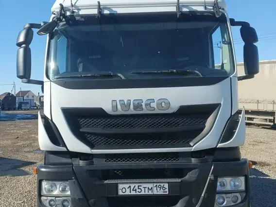 Седельный тягач IVECO Stralis 2016 года б/у фото 2