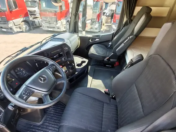 Седельный тягач Mercedes-Benz Actros 2021 года б/у фото 9