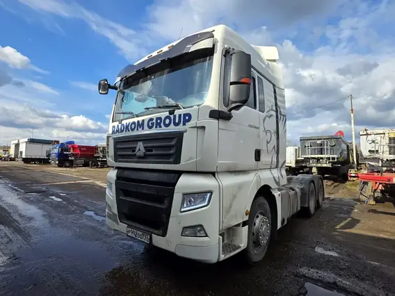 Седельный тягач SITRAK c7h 2023 года б/у фото 3