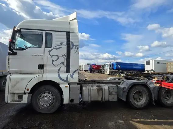 Седельный тягач SITRAK c7h 2023 года б/у фото 4