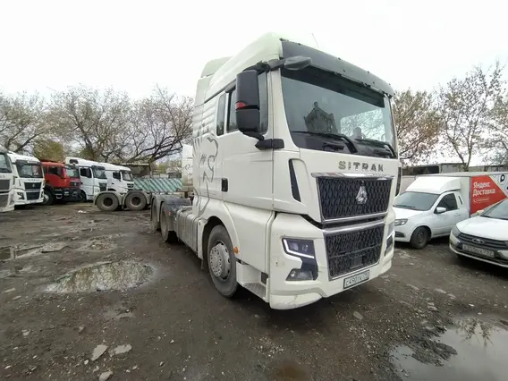 Седельный тягач SITRAK C7H MAX 2023 года б/у