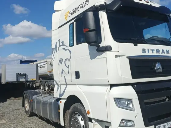 Седельный тягач SITRAK c7h 2023 года б/у