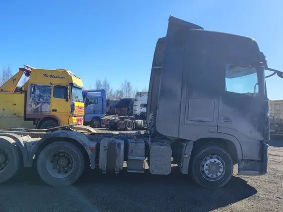 Седельный тягач Dongfeng DFH4180 2023 года б/у фото 8