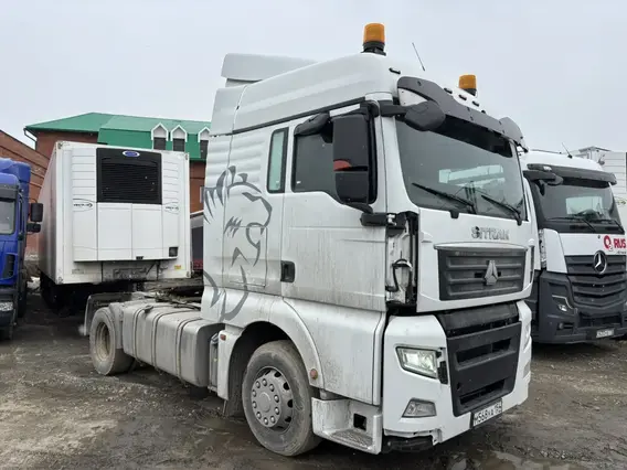 Седельный тягач SITRAK c7h 2023 года б/у