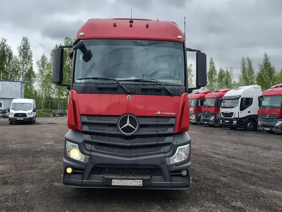 Седельный тягач Mercedes-Benz Actros 2022 года б/у фото 2