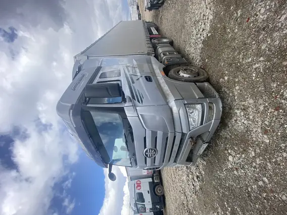 Седельный тягач FAW J7 2023 года б/у фото 3