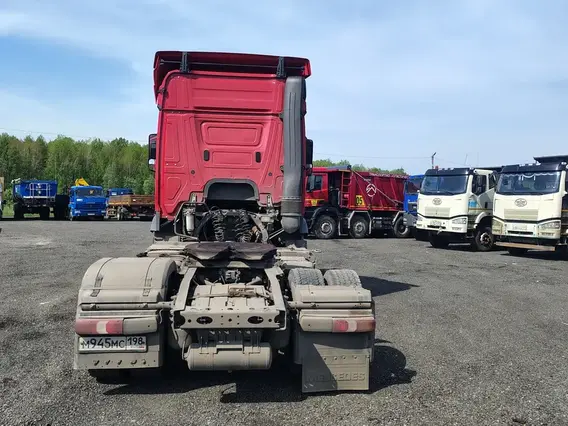 Седельный тягач Mercedes-Benz Actros 2022 года б/у фото 6