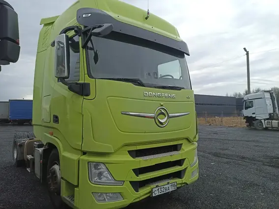Седельный тягач Dongfeng DFH4180 2023 года б/у