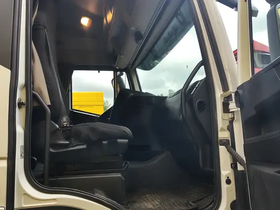 Седельный тягач IVECO Stralis 2021 года б/у фото 10