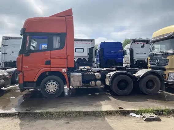 Седельный тягач Shacman SX42584V324 2022 года б/у фото 4