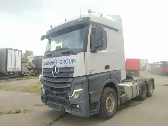 Седельный тягач Mercedes-Benz Actros 2022 года б/у фото 3