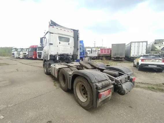 Седельный тягач Mercedes-Benz Actros 2022 года б/у фото 5