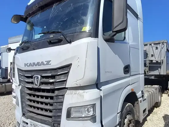 Седельный тягач Камаз 5490 2021 года б/у фото 3