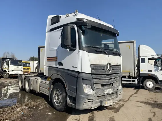 Седельный тягач Mercedes-Benz Actros 2022 года б/у