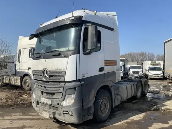 Седельный тягач Mercedes-Benz Actros 2022 года б/у фото 3