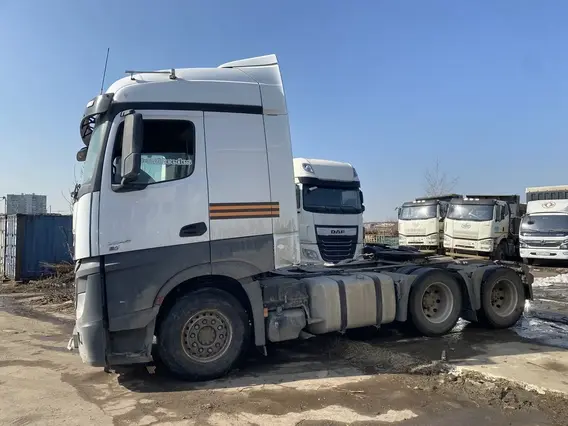 Седельный тягач Mercedes-Benz Actros 2022 года б/у фото 4