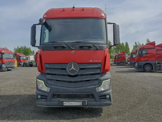 Седельный тягач Mercedes-Benz Actros 2022 года б/у фото 2