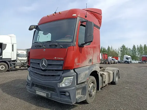 Седельный тягач Mercedes-Benz Actros 2022 года б/у фото 3