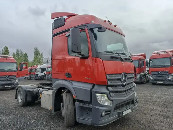 Седельный тягач Mercedes-Benz Actros 2022 года б/у