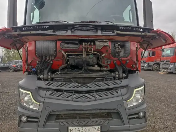 Седельный тягач Mercedes-Benz Actros 2022 года б/у фото 13
