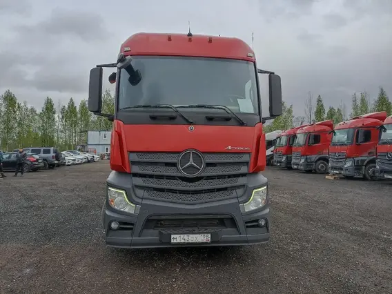 Седельный тягач Mercedes-Benz Actros 2022 года б/у фото 2