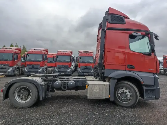 Седельный тягач Mercedes-Benz Actros 2022 года б/у фото 8