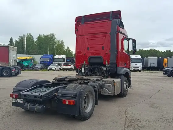 Седельный тягач Mercedes-Benz Actros 2022 года б/у фото 6