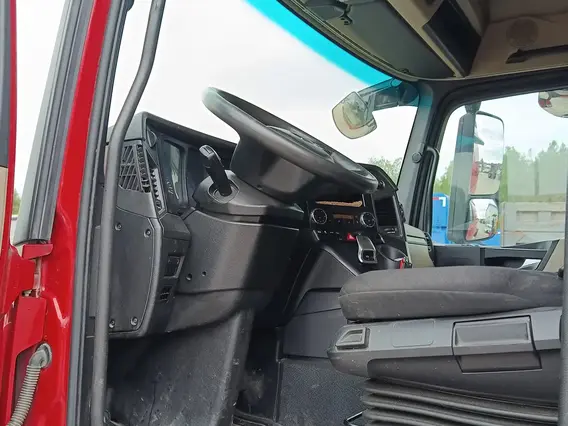 Седельный тягач Mercedes-Benz Actros 2022 года б/у фото 8